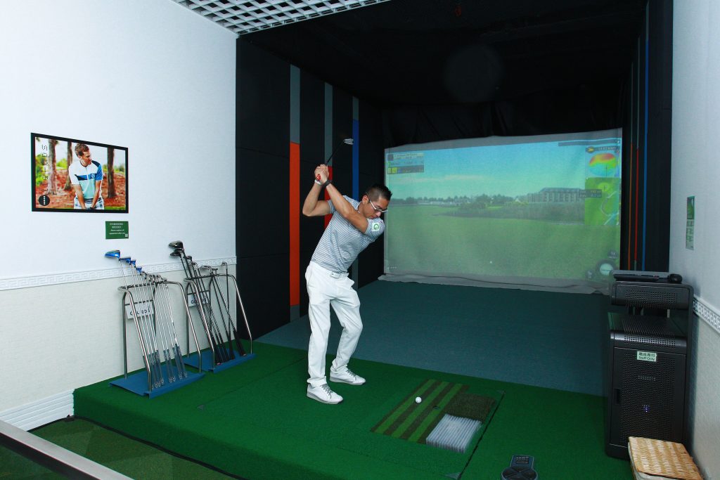 indoor golf hk